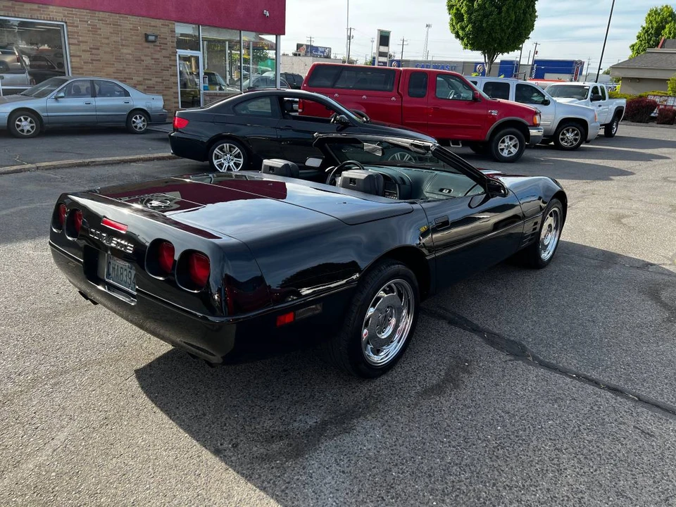 1991 Chevrolet Corvette C4 - Image 8 of 13