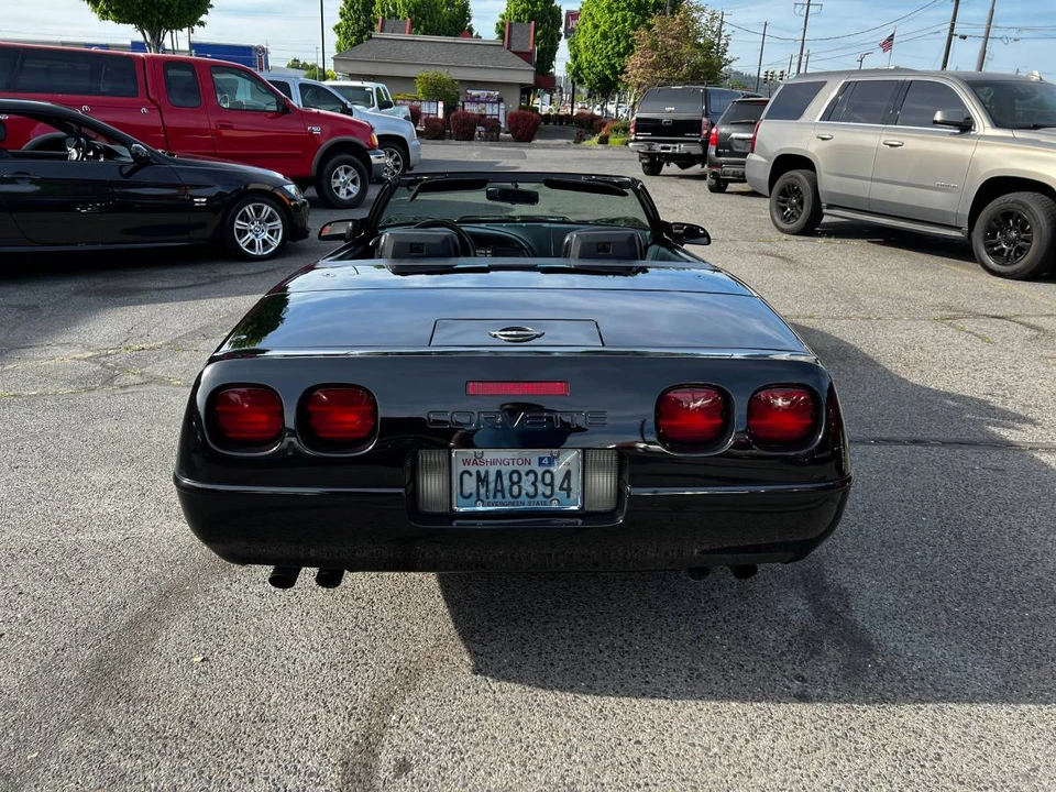 1991 Chevrolet Corvette C4 - Image 4 of 13