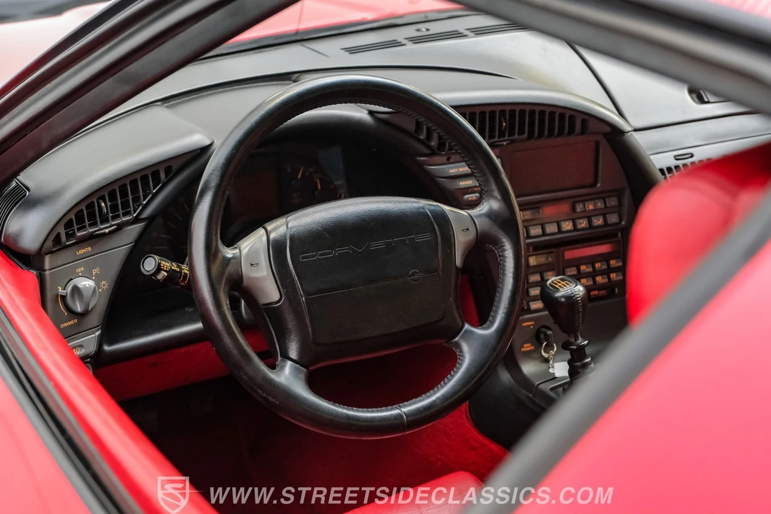 1991 Chevrolet Corvette C4 ZR1 - Image 28 of 31