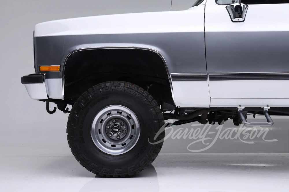 1991 Chevrolet K5 Blazer 2nd Gen - Image 20 of 25