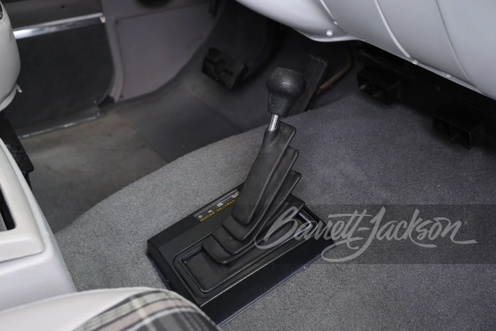 1991 Chevrolet K5 Blazer 2nd Gen - Image 14 of 25