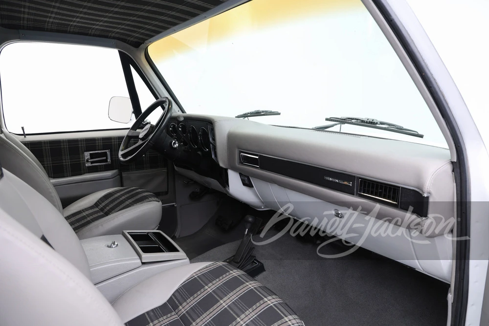 1991 Chevrolet K5 Blazer 2nd Gen - Image 5 of 25