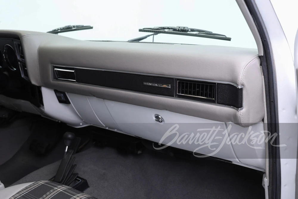 1991 Chevrolet K5 Blazer 2nd Gen - Image 9 of 25