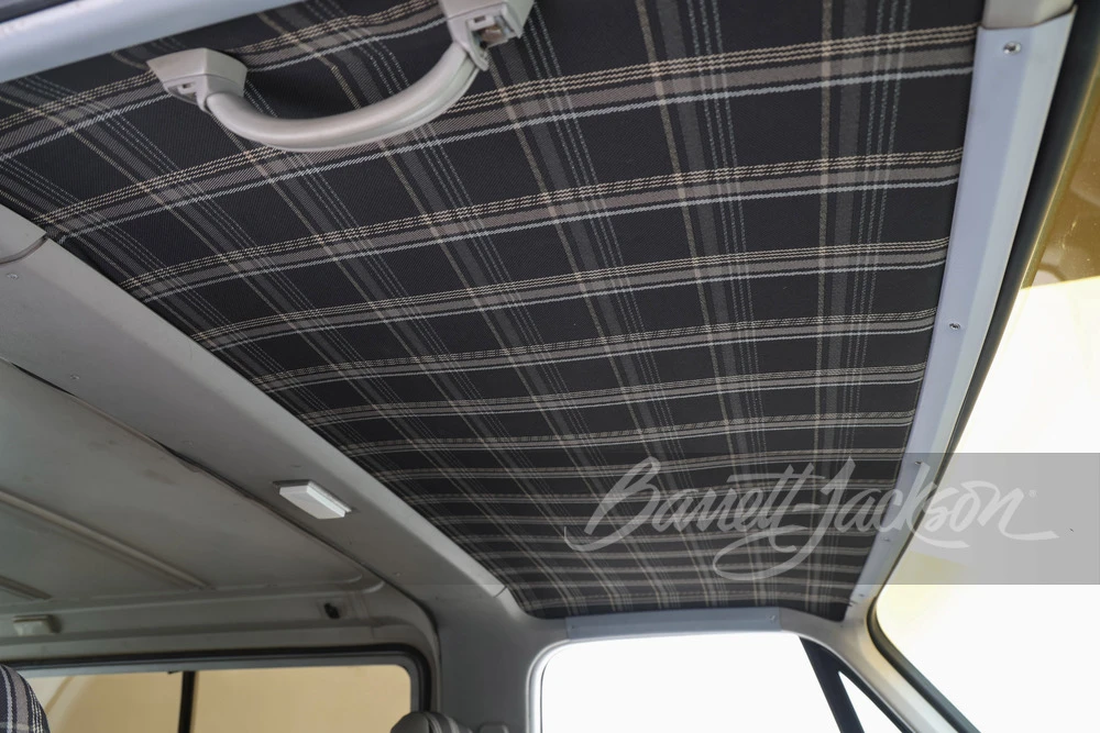 1991 Chevrolet K5 Blazer 2nd Gen - Image 11 of 25