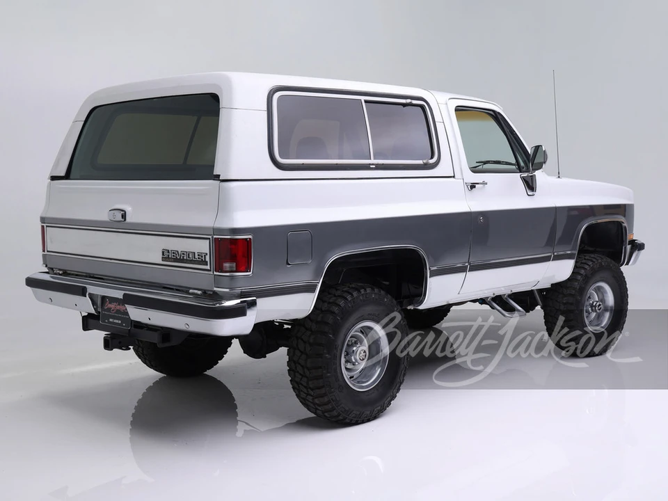 1991 Chevrolet K5 Blazer 2nd Gen - Image 3 of 25