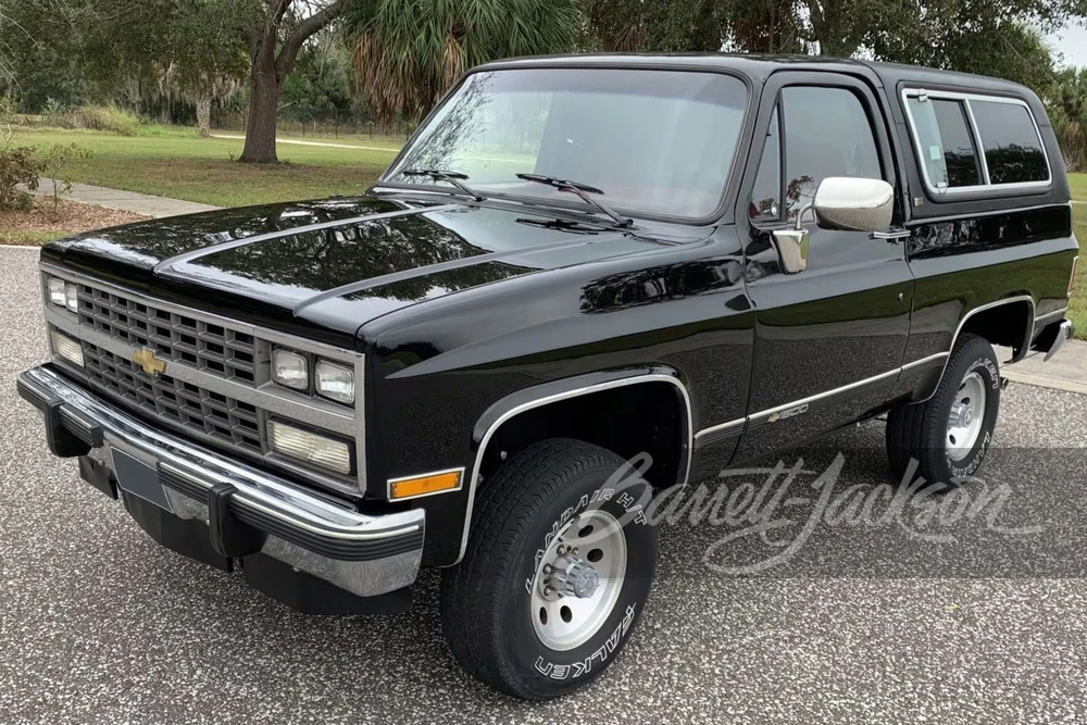1991 Chevrolet K5 Blazer 2nd Gen - Image 10 of 13