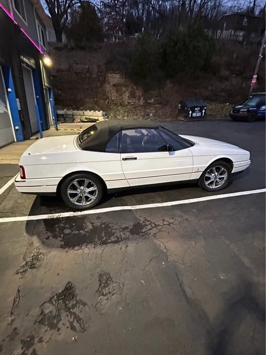 1991 Cadillac Allante - Image 4 of 4
