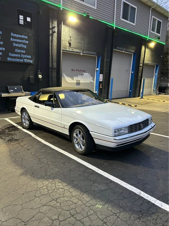 1991 Cadillac Allante - Image 2 of 4