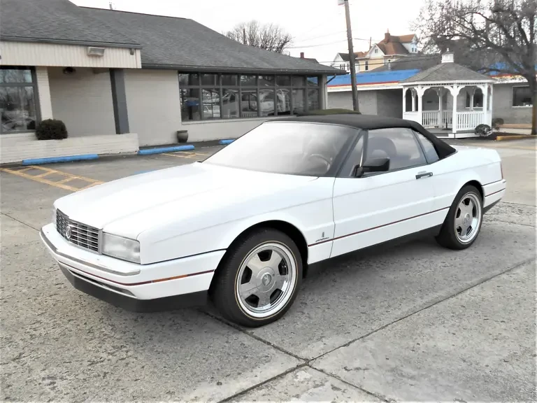 1991 Cadillac Allante - Image 10 of 22