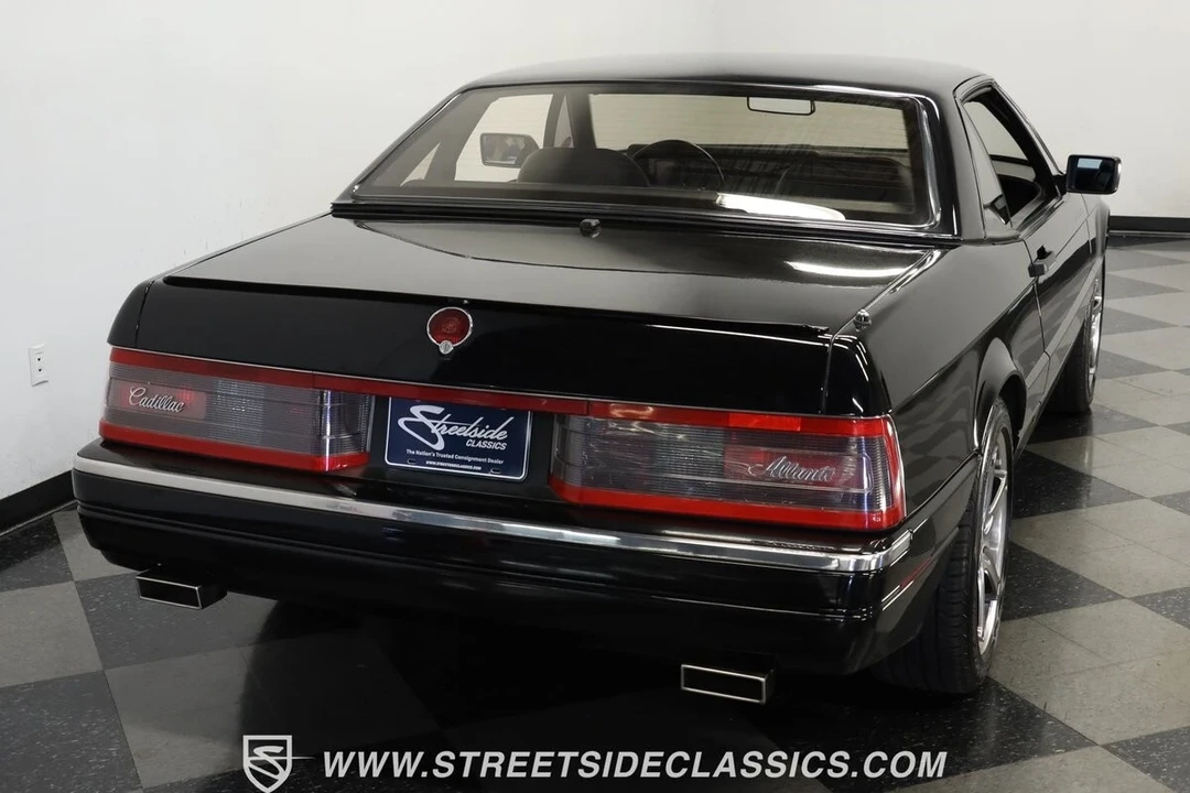 1991 Cadillac Allante - Image 10 of 21