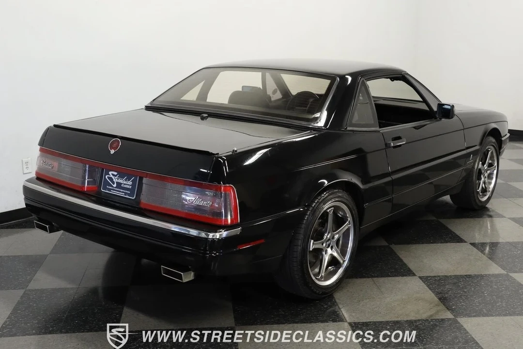 1991 Cadillac Allante - Image 11 of 21