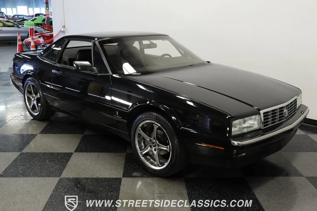 1991 Cadillac Allante - Image 14 of 21