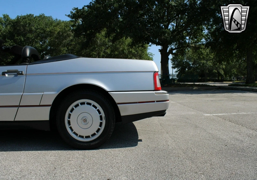1991 Cadillac Allante - Image 19 of 21
