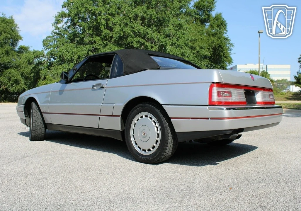 1991 Cadillac Allante - Image 9 of 12