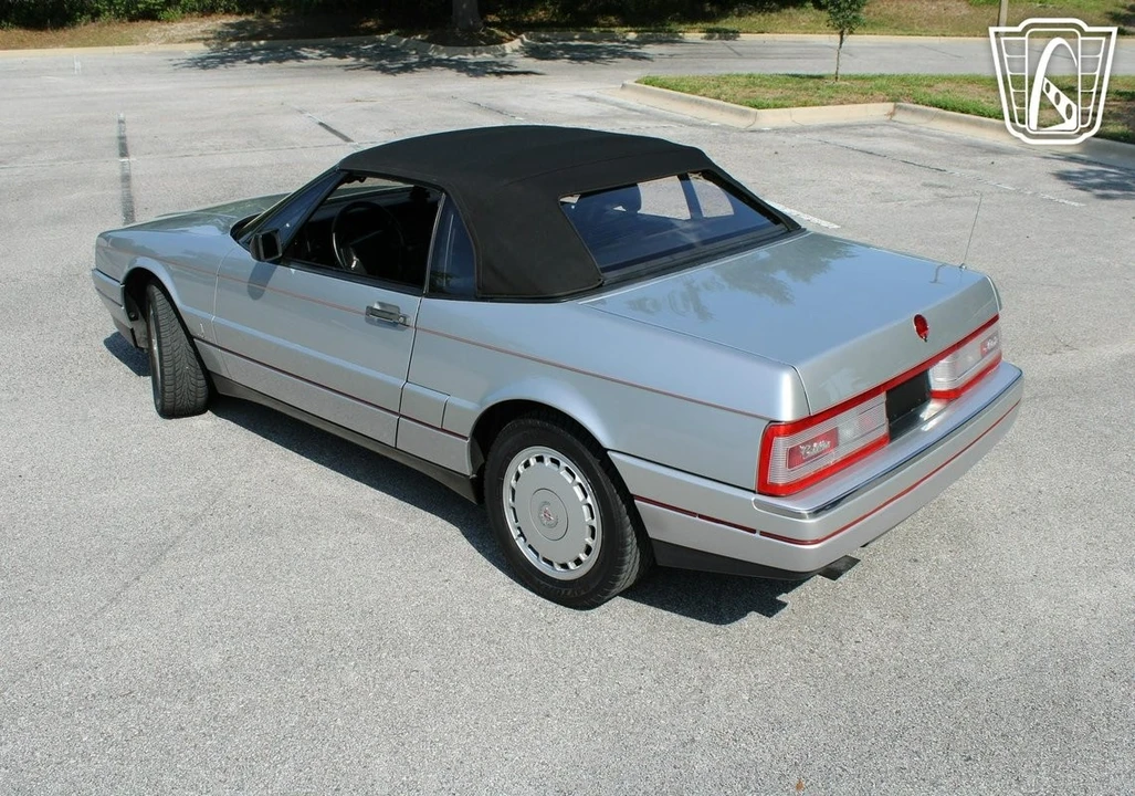 1991 Cadillac Allante - Image 11 of 12