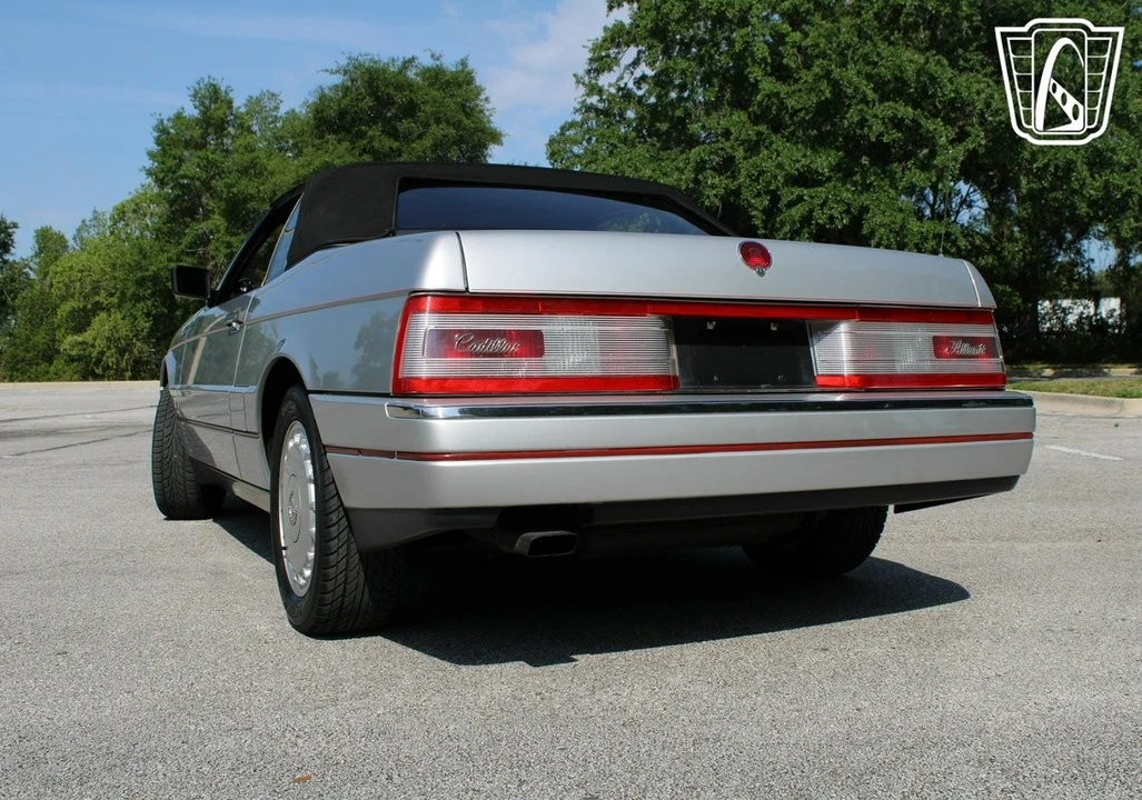 1991 Cadillac Allante - Image 12 of 12
