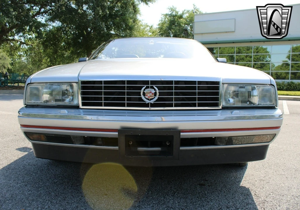 1991 Cadillac Allante - Image 13 of 21