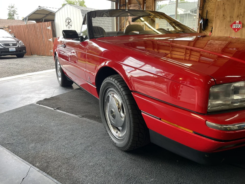 1991 Cadillac Allante - Image 14 of 31