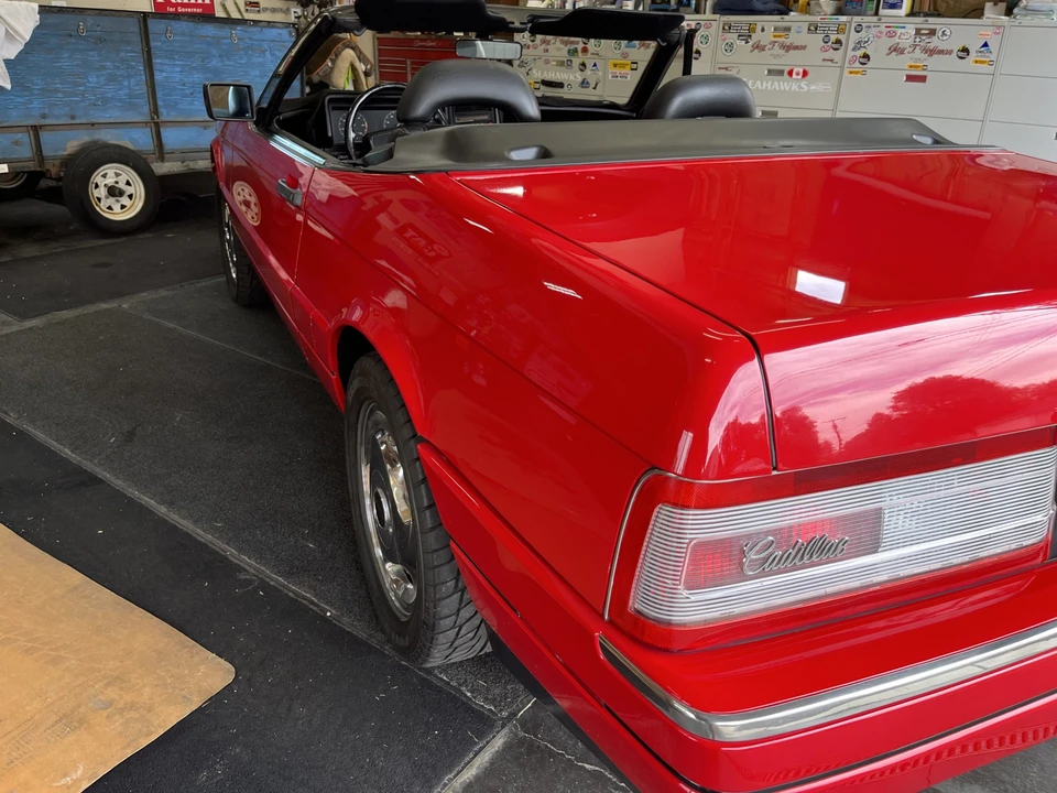 1991 Cadillac Allante - Image 13 of 31