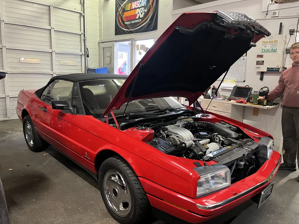 1991 Cadillac Allante - Image 25 of 31