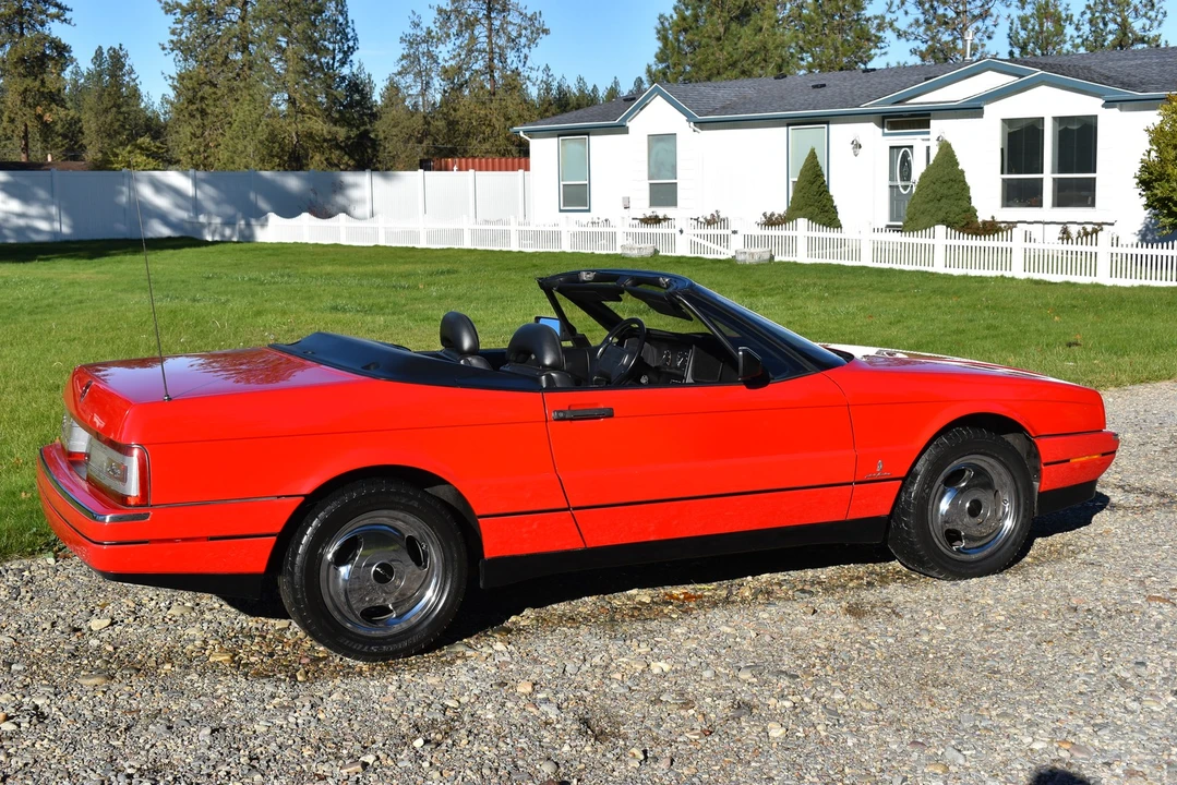 1991 Cadillac Allante - Image 9 of 21