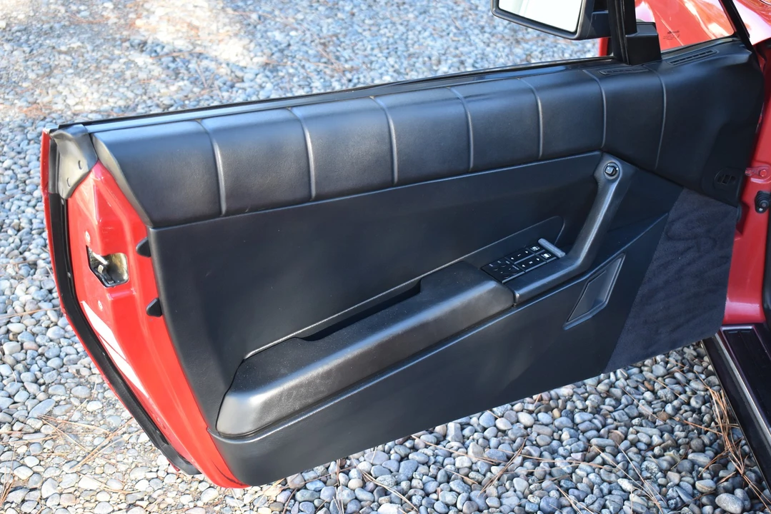 1991 Cadillac Allante - Image 15 of 21