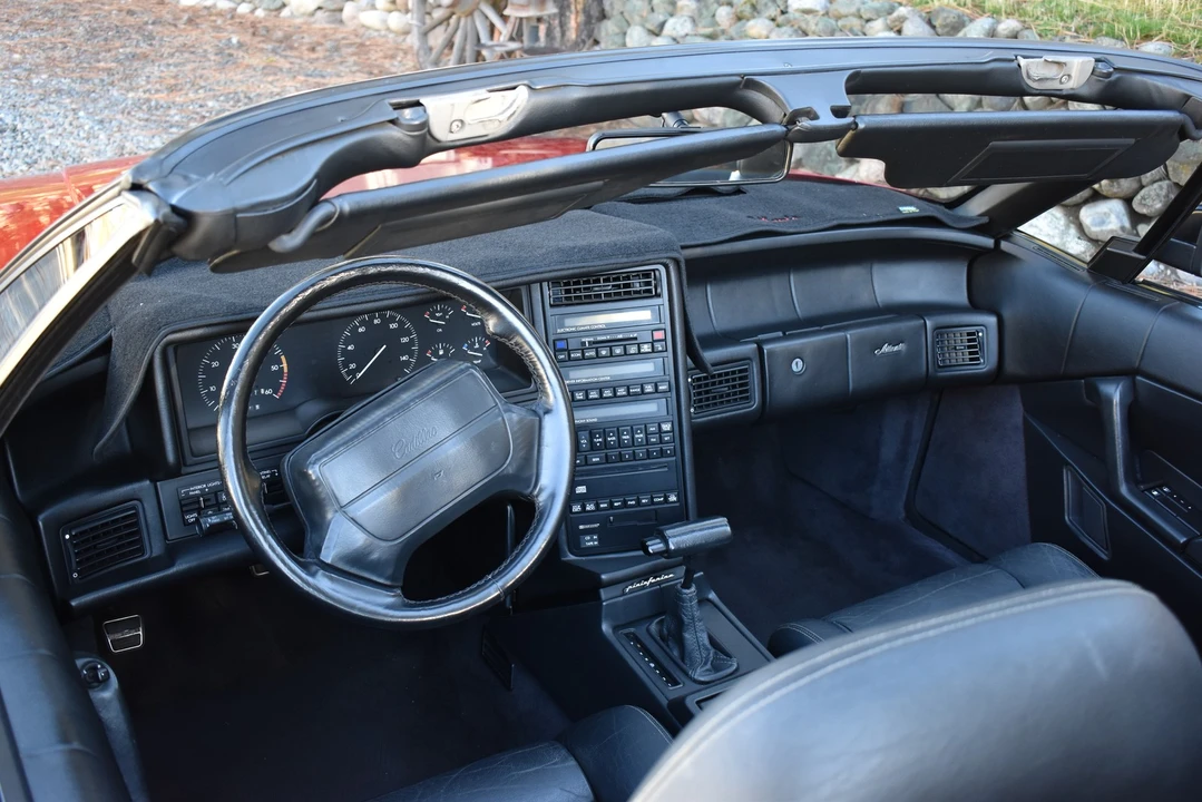 1991 Cadillac Allante - Image 19 of 21