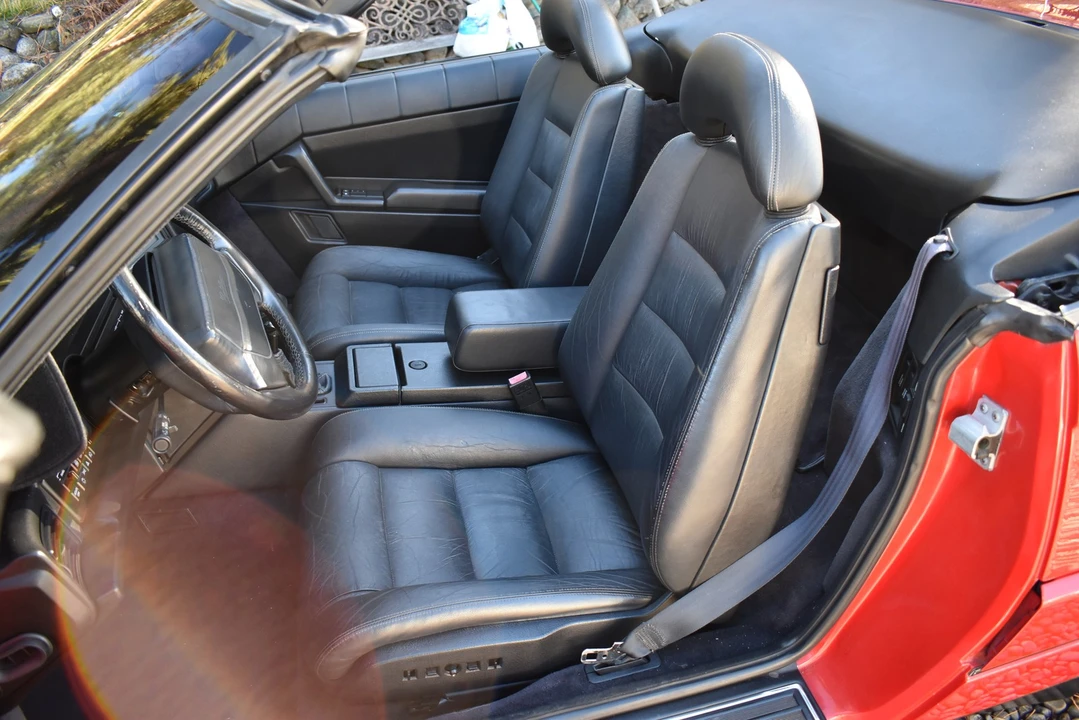 1991 Cadillac Allante - Image 18 of 21