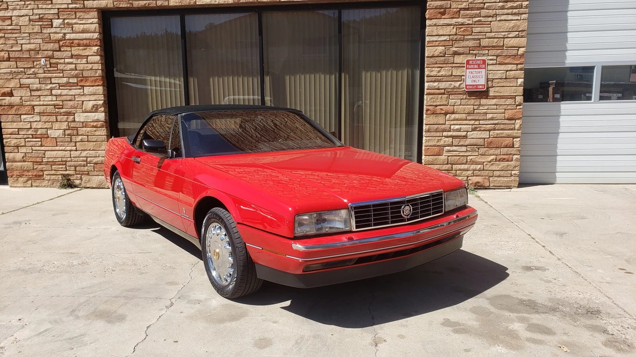 1991 Cadillac Allante - Image 27 of 31