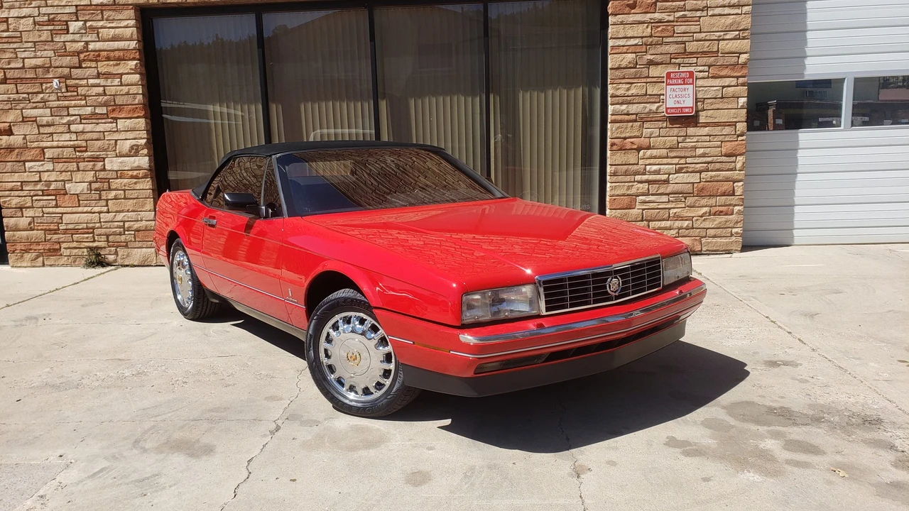 1991 Cadillac Allante - Image 24 of 31