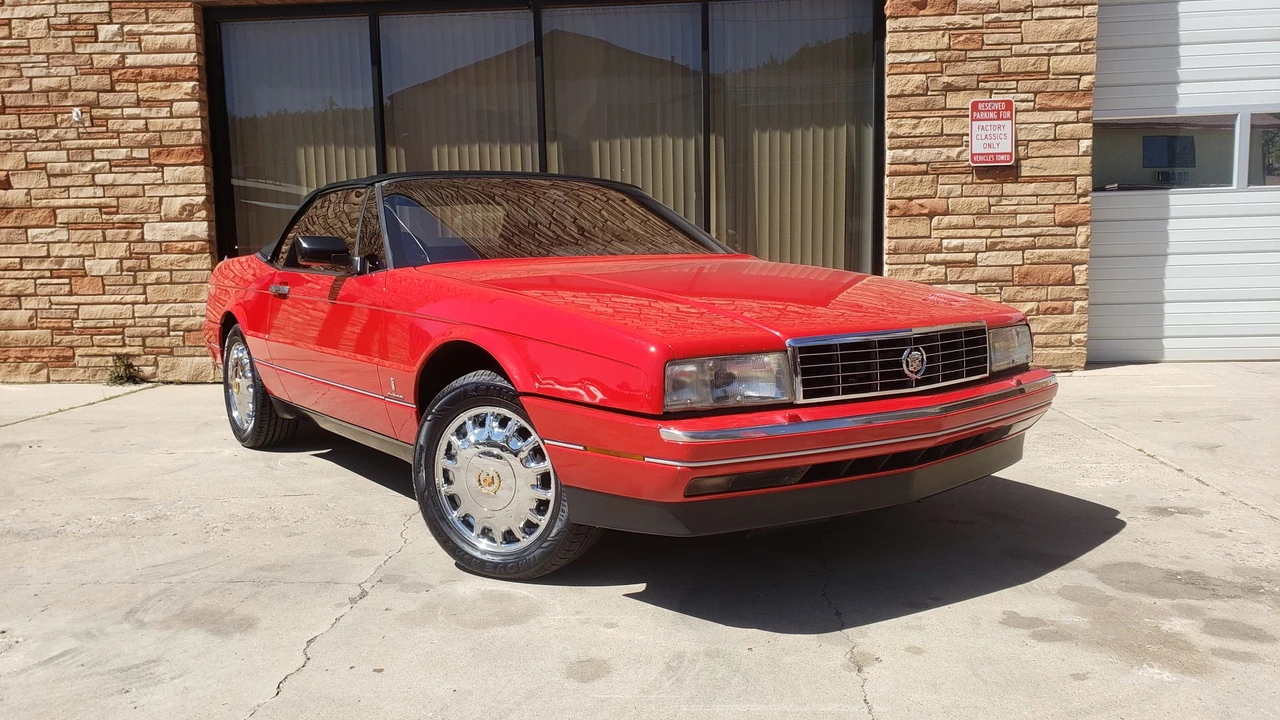 1991 Cadillac Allante - Image 23 of 31