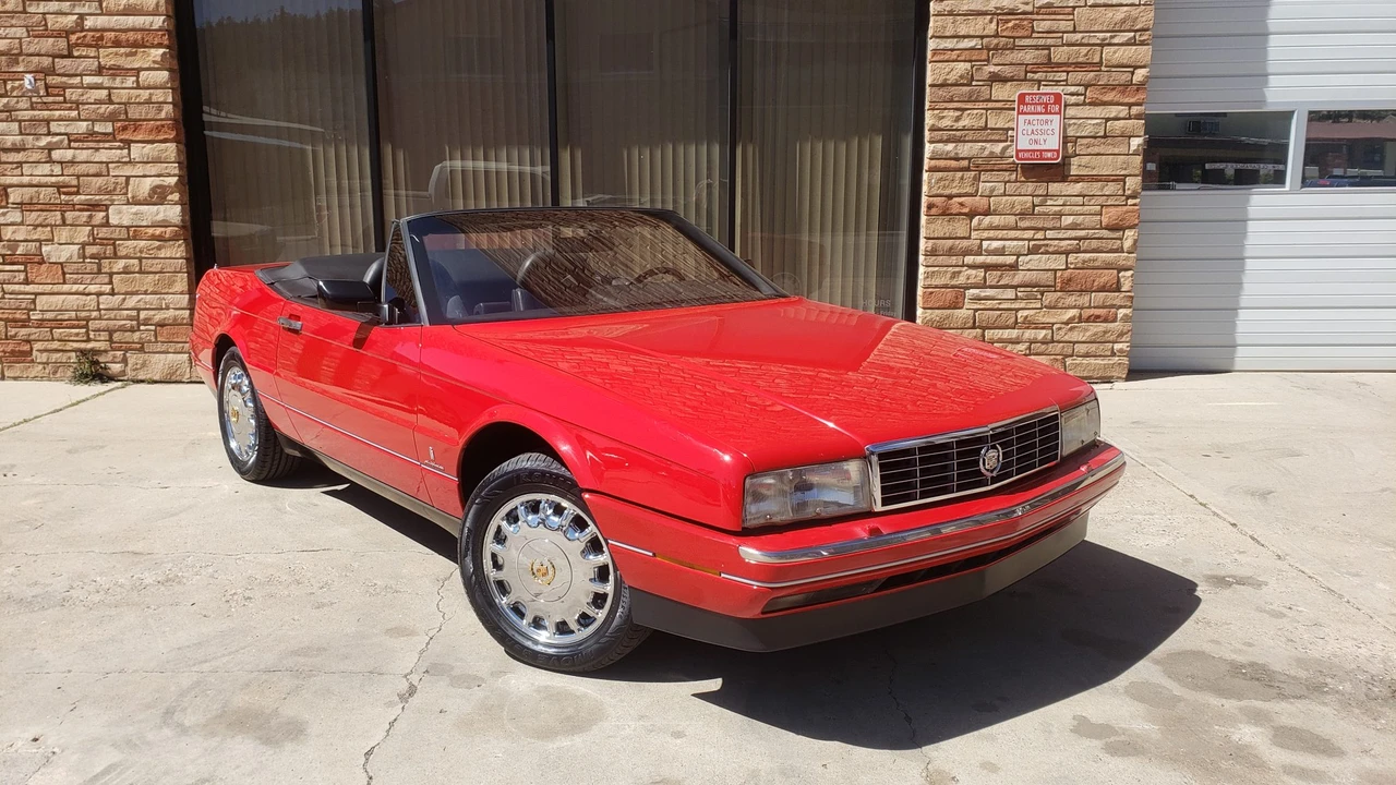 1991 Cadillac Allante - Image 9 of 31
