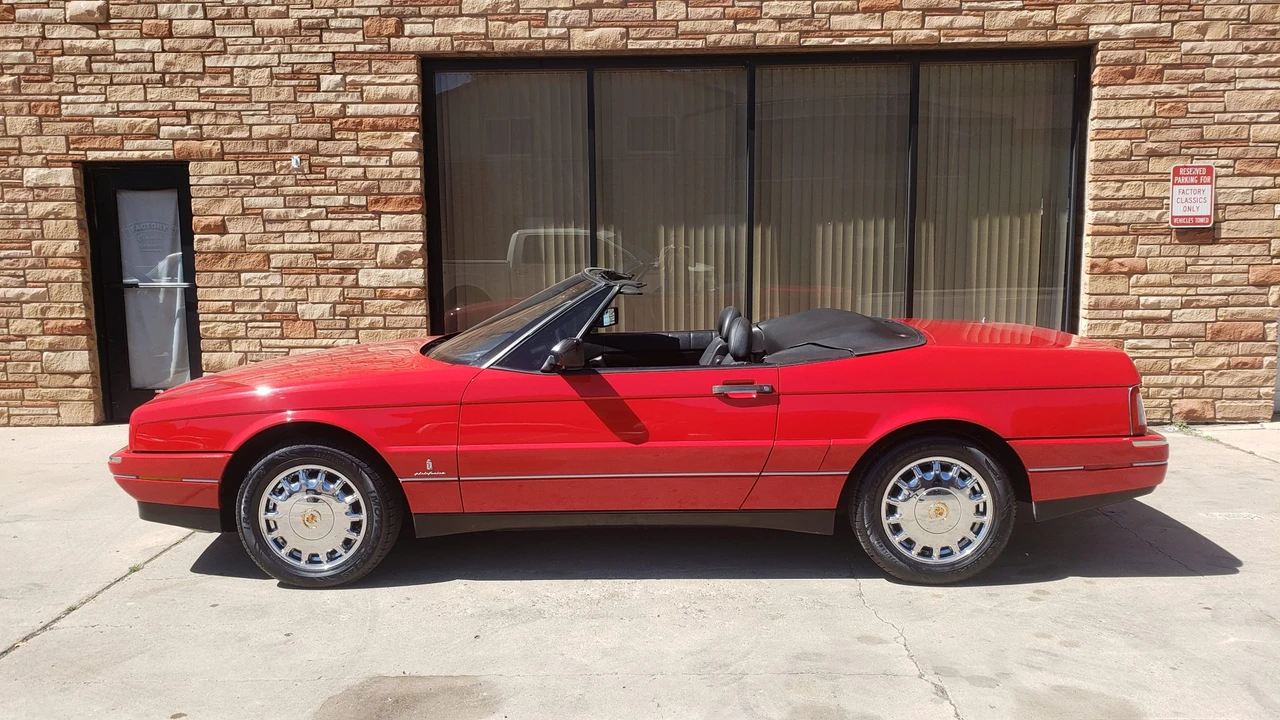 1991 Cadillac Allante - Image 18 of 31