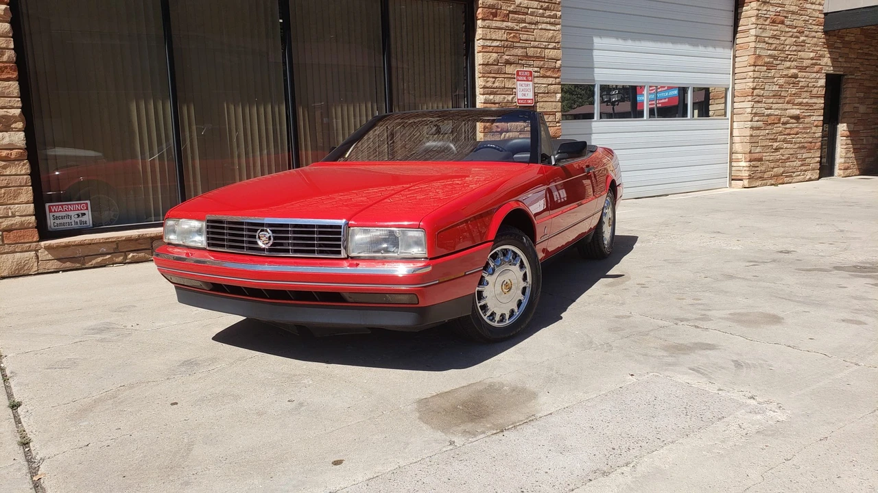 1991 Cadillac Allante - Image 4 of 31