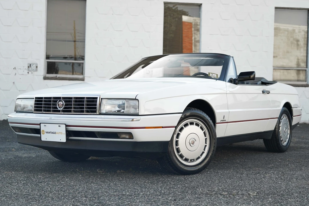 1991 Cadillac Allante - Image 2 of 31