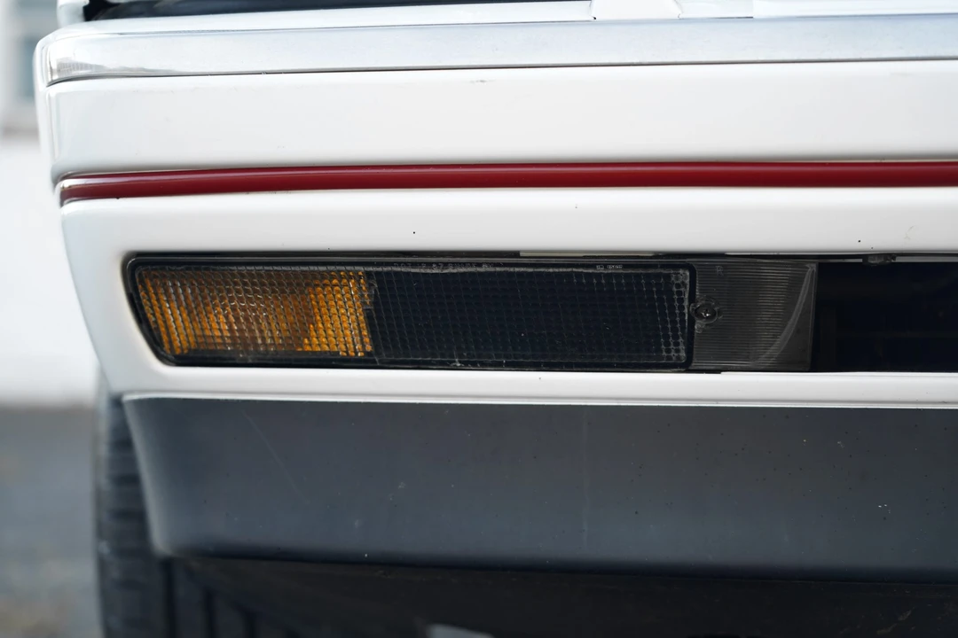1991 Cadillac Allante - Image 23 of 31