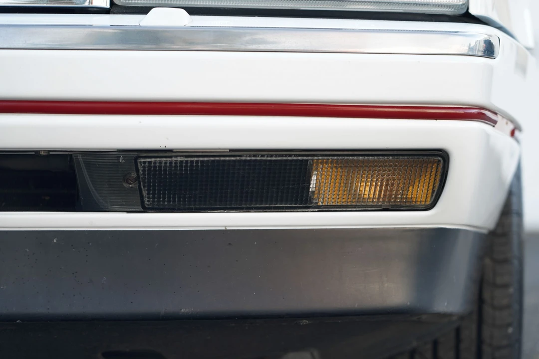 1991 Cadillac Allante - Image 24 of 31