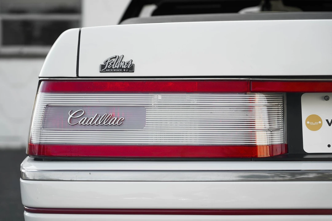 1991 Cadillac Allante - Image 29 of 31