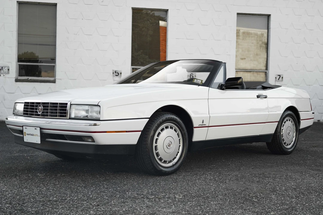 1991 Cadillac Allante - Image 3 of 31