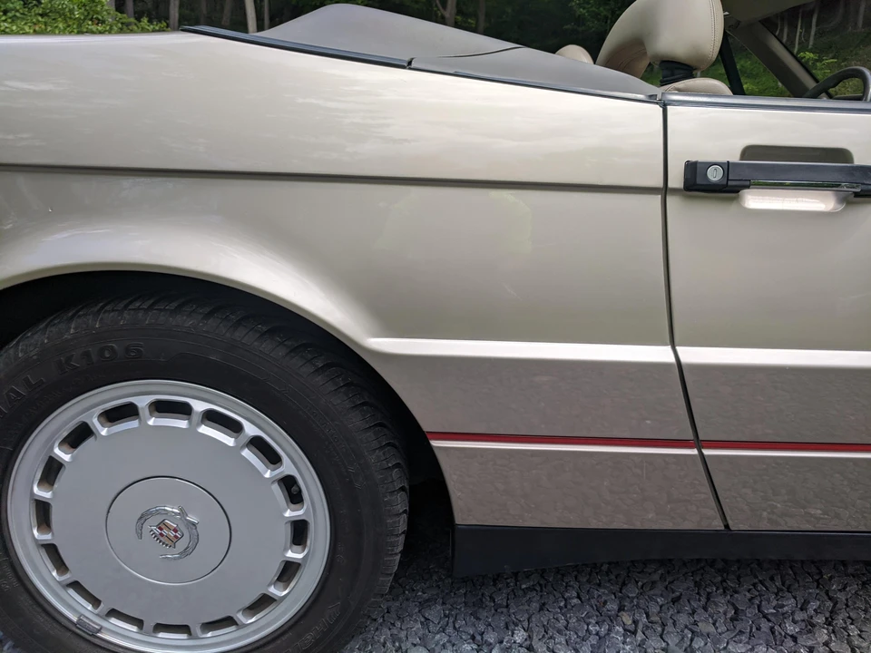 1991 Cadillac Allante - Image 28 of 31