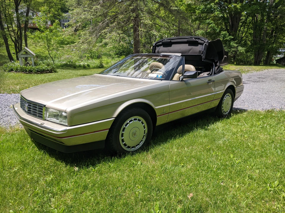 1991 Cadillac Allante - Image 9 of 31