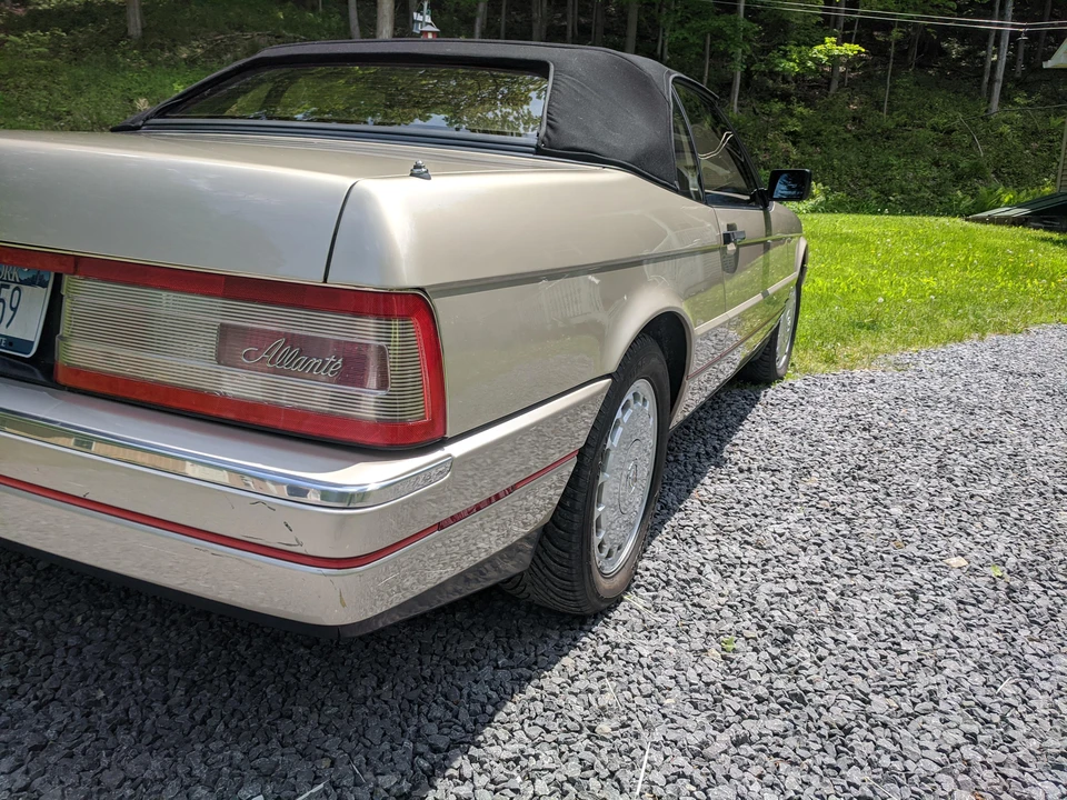 1991 Cadillac Allante - Image 26 of 31