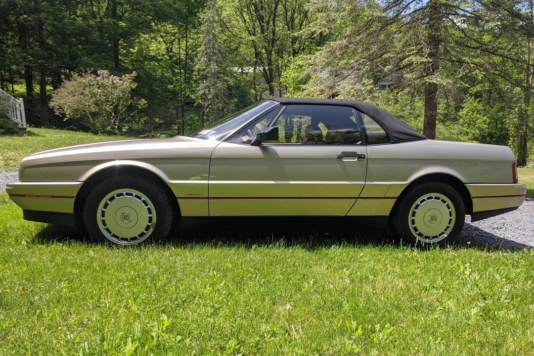 1991 Cadillac Allante - Image 3 of 31