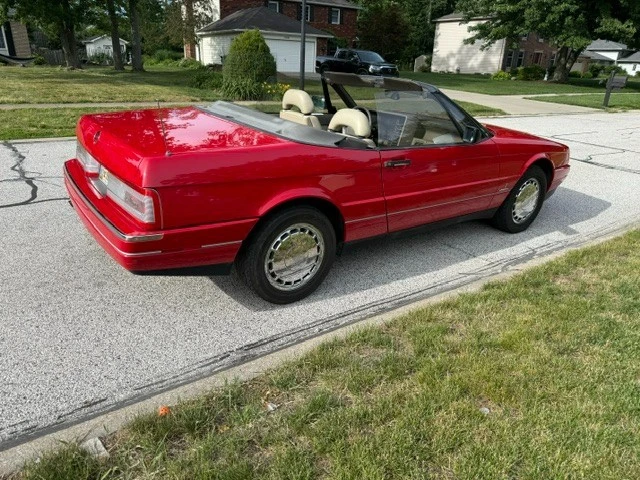 1991 Cadillac Allante - Image 10 of 15