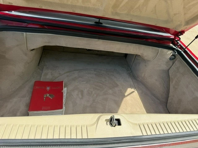 1991 Cadillac Allante - Image 9 of 15
