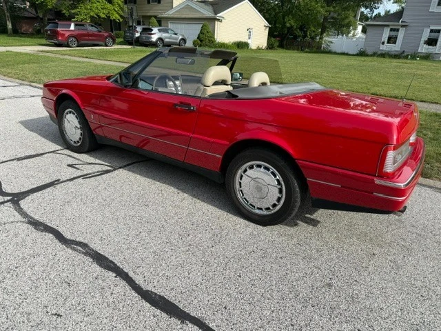 1991 Cadillac Allante - Image 13 of 15