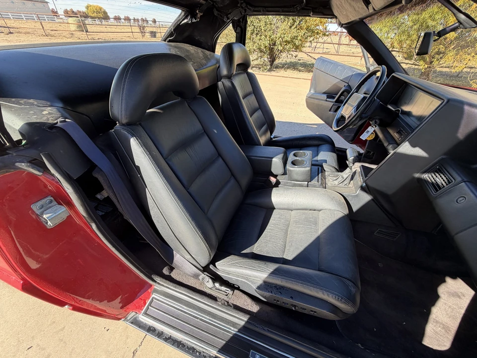 1991 Cadillac Allante - Image 28 of 31