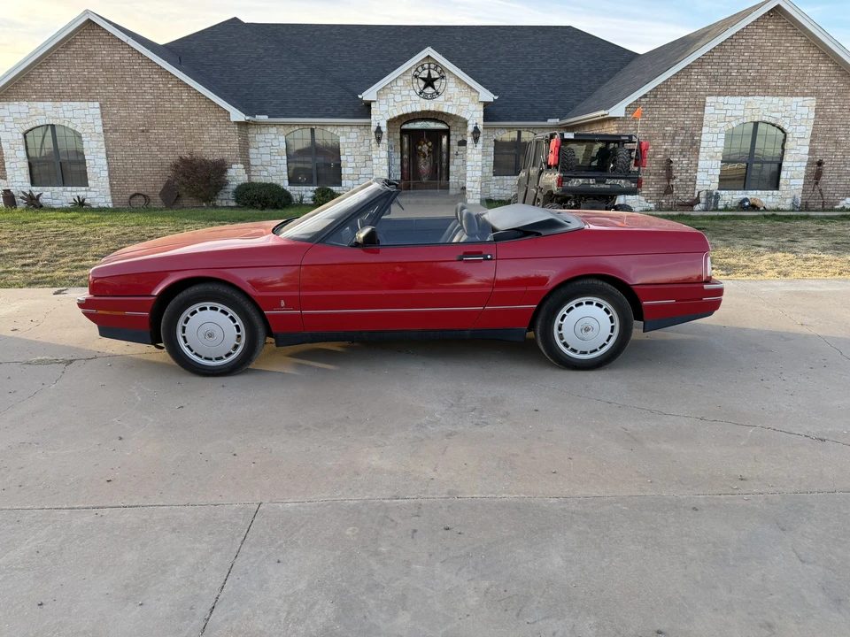 1991 Cadillac Allante - Image 6 of 31
