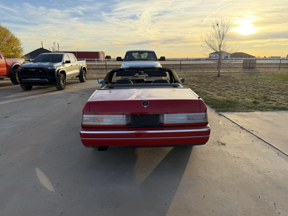 1991 Cadillac Allante - Image 8 of 31