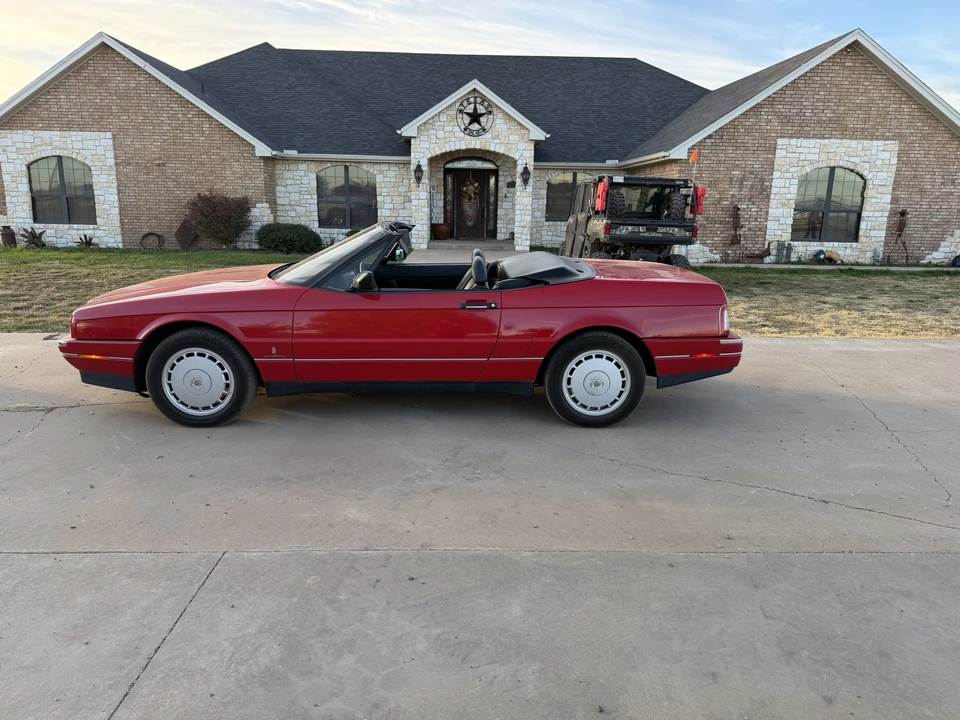 1991 Cadillac Allante - Image 5 of 31